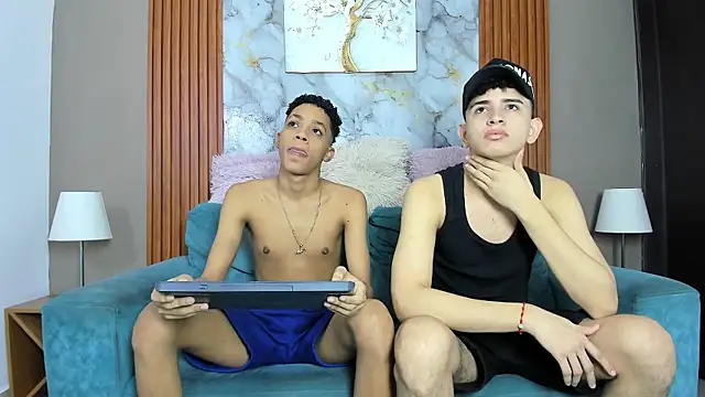 Snapshot of LOVE_GUYS1 chatting on 9, 5, 2026 LOVE GUYS1 online show from 9, 5, 2026
