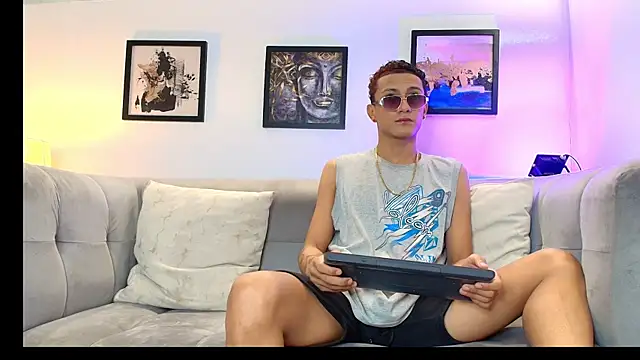 Snapshot of KING_BOYS2026 chatting on 17, 6, 2026 KING BOYS2026 online show from 17, 6, 2026