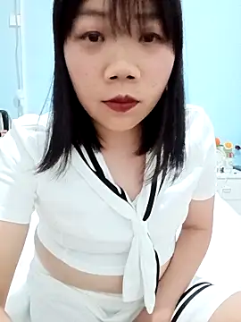 Snapshot of Linda_98 chatting on 28, 4, 2026 Linda 98 online show from 28, 4, 2026