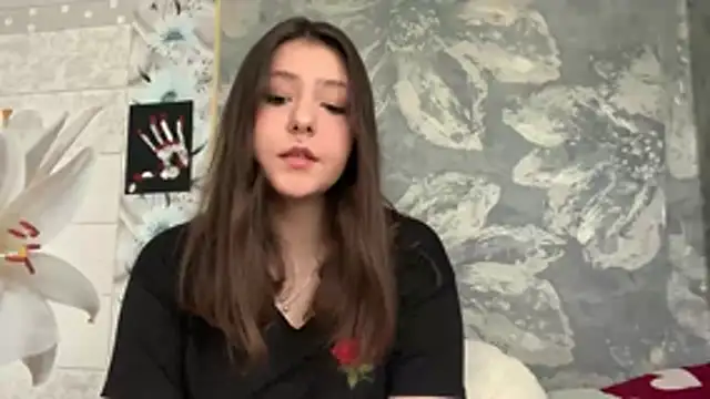 Snapshot of RonniJess chatting on 30, 4, 2026 RonniJess online show from 30, 4, 2026