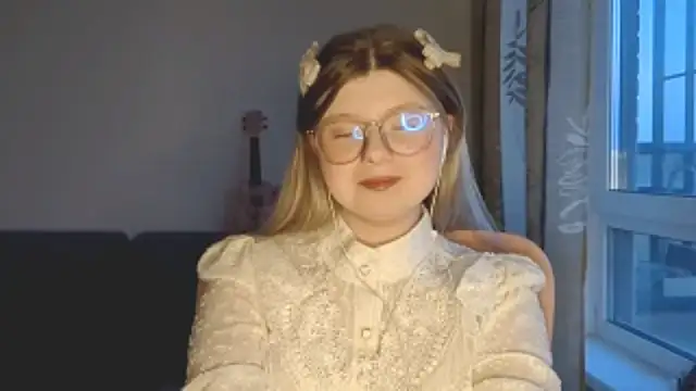Snapshot of YukiBlush chatting on 4, 5, 2026 YukiBlush online show from 4, 5, 2026