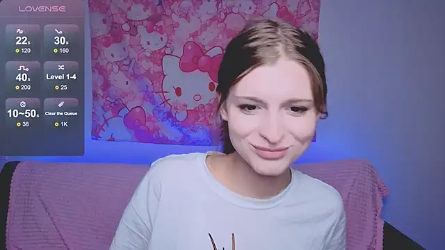 Snapshot of LouiseKane chatting on 13, 6, 2026 LouiseKane online show from 13, 6, 2026