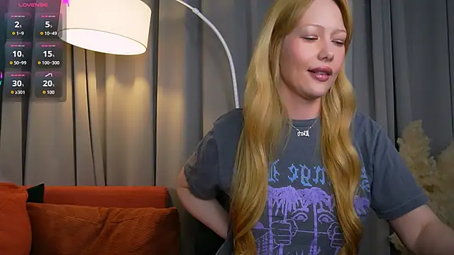 Snapshot of _Mila_Luna_ chatting on 11, 6, 2026 Mila Luna online show from 11, 6, 2026
