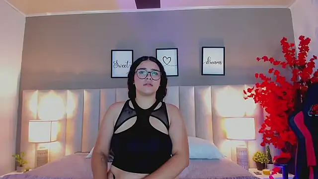 Snapshot of abbie_laurent1 chatting on 5, 5, 2026 abbie laurent1 online show from 5, 5, 2026