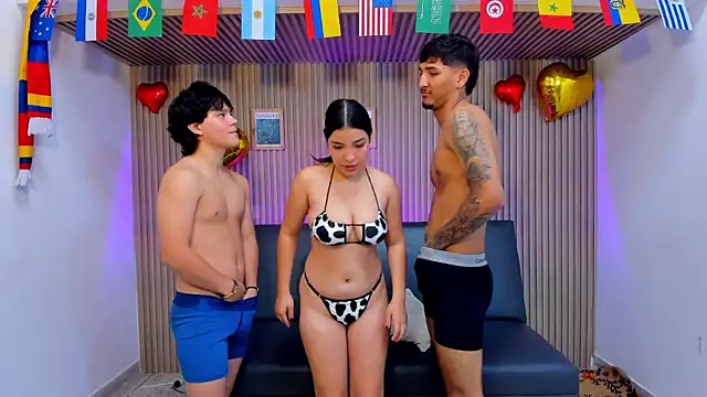 Snapshot of Cute__GirlW chatting on 15, 6, 2026 Cute GirlW online show from 15, 6, 2026