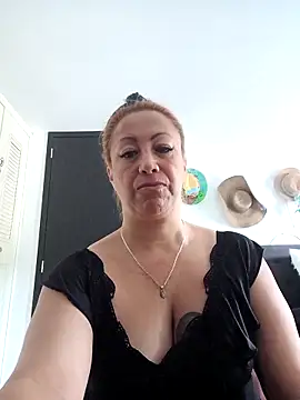 Snapshot of Mila_Phone chatting on 28, 4, 2026 Mila Phone online show from 28, 4, 2026