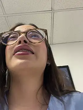 Snapshot of Sweet_Milaa1 chatting on 29, 6, 2026 Sweet Milaa1 online show from 29, 6, 2026