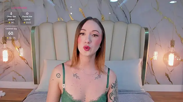 Hannah Lane online show from 25, 7, 2026