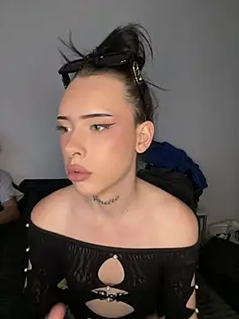 Snapshot of hailiechyll chatting on 5, 6, 2026 hailiechyll online show from 5, 6, 2026