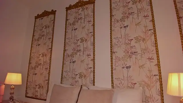 Snapshot of sara_castro24_ chatting on 13, 6, 2026 sara castro24 online show from 13, 6, 2026