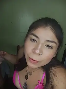 Snapshot of PequenaNena chatting on 4, 6, 2026 PequenaNena online show from 4, 6, 2026