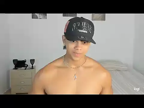 Snapshot of noahprada chatting on 1, 5, 2026 noahprada online show from 1, 5, 2026
