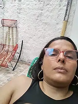 Snapshot of Bella_Morena27 chatting on 13, 6, 2026 Bella Morena27 online show from 13, 6, 2026