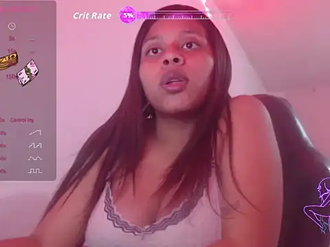 Snapshot of Bella_lunna25 chatting on 6, 5, 2026 Bella lunna25 online show from 6, 5, 2026