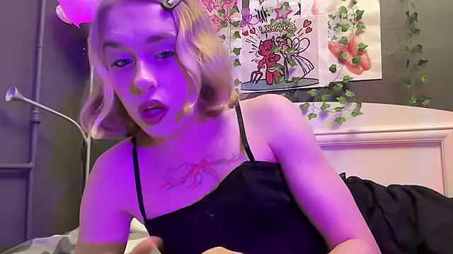 Snapshot of Miss_Amy00 chatting on 27, 7, 2026 Miss Amy00 online show from 27, 7, 2026