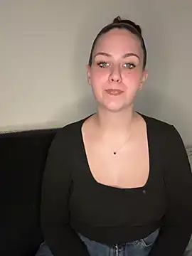 CuteBeaX online show from 27, 7, 2026