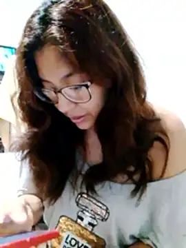 Snapshot of Grace_Moon04 chatting on 16, 6, 2026 Grace Moon04 online show from 16, 6, 2026