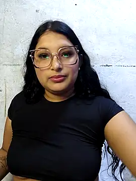 Snapshot of Maddy_k chatting on 3, 5, 2026 Maddy k online show from 3, 5, 2026