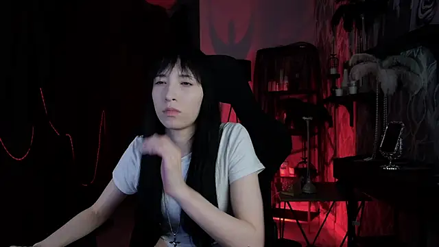 SeraphineSparda online show from 13, 6, 2026
