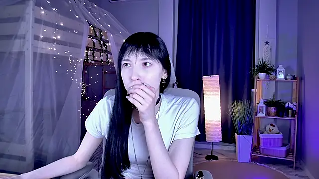 SeraphineSparda online show from 16, 6, 2026