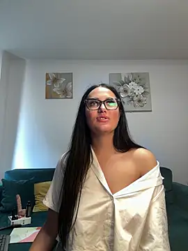 Snapshot of AnyEvyy chatting on 28, 5, 2026 AnyEvyy online show from 28, 5, 2026