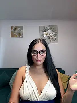 Snapshot of AnyEvyy chatting on 31, 7, 2026 AnyEvyy online show from 31, 7, 2026