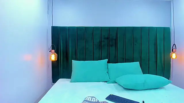 Snapshot of Amber-Hornny- chatting on 29, 4, 2026 Amber-Hornny- online show from 29, 4, 2026