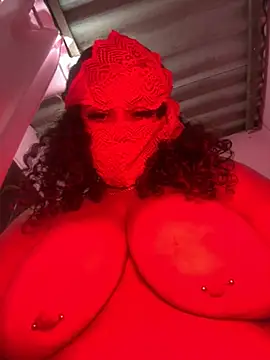 Snapshot of medusa_mimada chatting on 29, 4, 2026 medusa mimada online show from 29, 4, 2026
