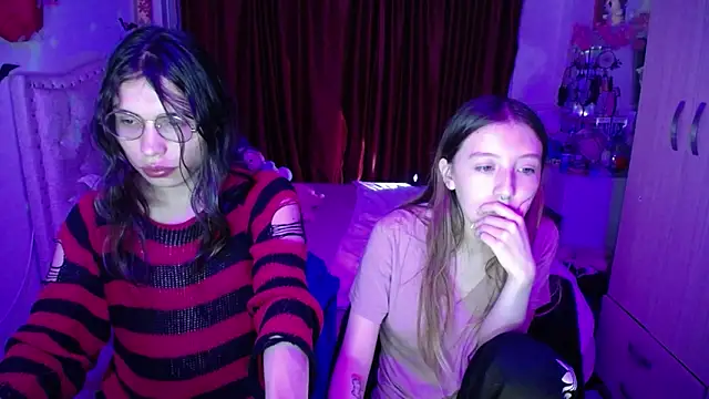 Snapshot of Blair_y_Briar chatting on 6, 5, 2026 Blair y Briar online show from 6, 5, 2026