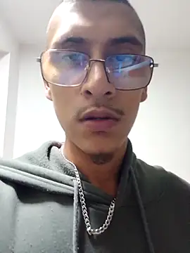 Lil black009 online show from 14, 5, 2026