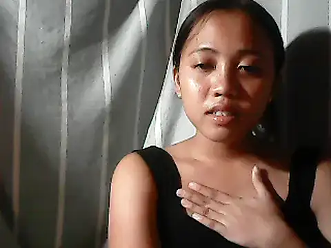 Yours AsianPinayGirl18 online show from 15, 6, 2026