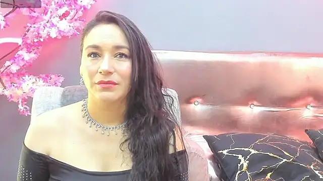 Snapshot of Elizabeth_bennett chatting on 23, 6, 2026 Elizabeth bennett online show from 23, 6, 2026