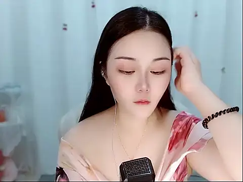 Snapshot of Amy-cnbaby chatting on 2, 6, 2026 Amy-cnbaby online show from 2, 6, 2026