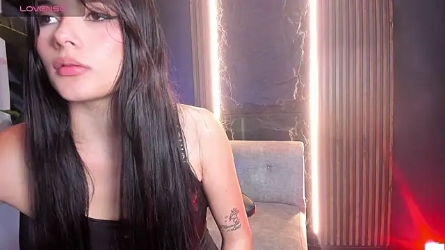 Aili queen online show from 8, 6, 2026