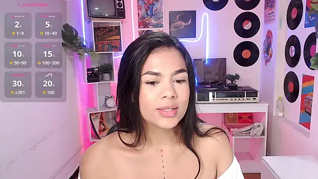 Snapshot of Duulce_mia chatting on 9, 6, 2026 Duulce mia online show from 9, 6, 2026