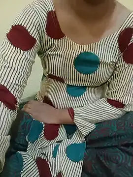 Snapshot of Seema_yadav01 chatting on 5, 6, 2026 Seema yadav01 online show from 5, 6, 2026