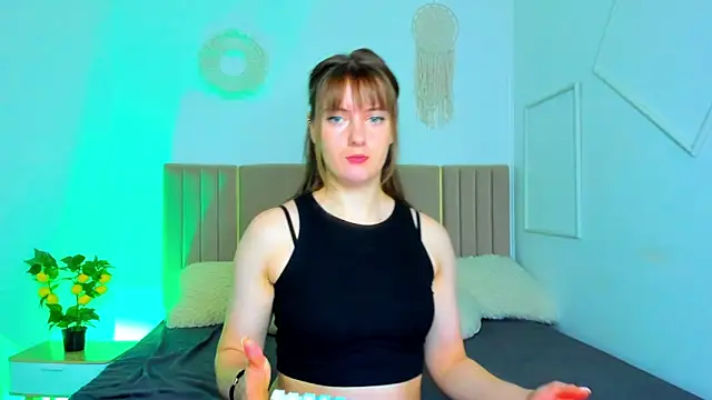 Snapshot of Cutie_blushh chatting on 21, 5, 2026 Cutie blushh online show from 21, 5, 2026