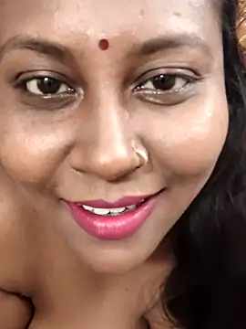 Snapshot of Sexy_Riya-1 chatting on 1, 5, 2026 Sexy Riya-1 online show from 1, 5, 2026
