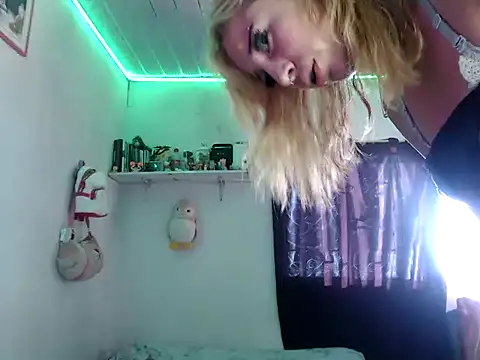 Snapshot of bunnyfoxxd chatting on 20, 6, 2026 bunnyfoxxd online show from 20, 6, 2026