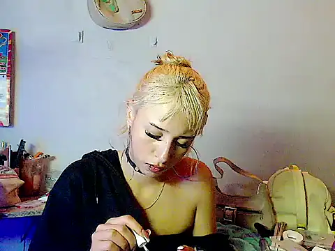 Snapshot of bunnyfoxxd chatting on 2, 7, 2026 bunnyfoxxd online show from 2, 7, 2026