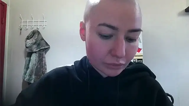 Snapshot of Julia_Bright chatting on 30, 4, 2026 Julia Bright online show from 30, 4, 2026