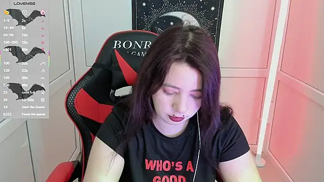 Snapshot of PurpleRune chatting on 8, 5, 2026 PurpleRune online show from 8, 5, 2026