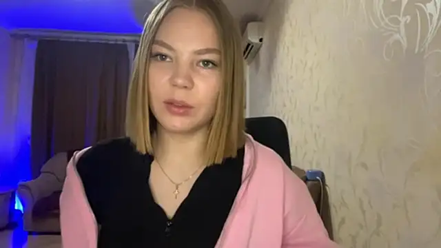 Snapshot of LindaRuffcorn chatting on 1, 5, 2026 LindaRuffcorn online show from 1, 5, 2026