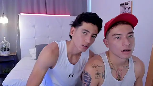 Snapshot of Alejo-and-Thiago chatting on 1, 5, 2026 Alejo-and-Thiago online show from 1, 5, 2026
