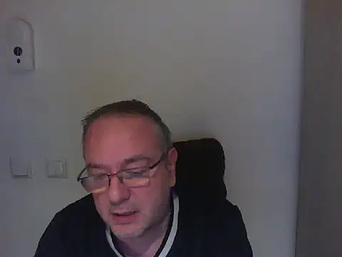 Snapshot of GeorgeCarlo chatting on 30, 4, 2026 GeorgeCarlo online show from 30, 4, 2026