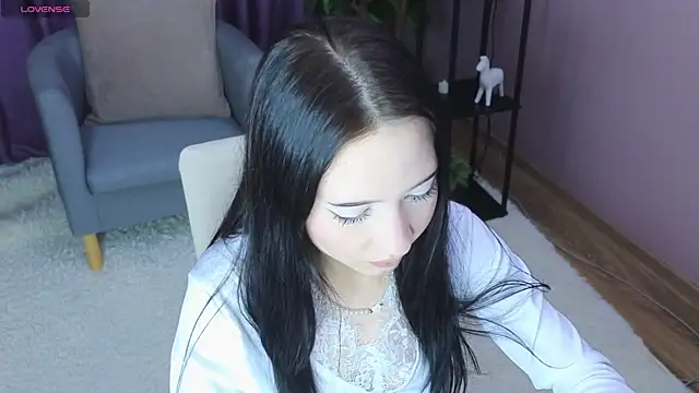 Snapshot of Rose_verby chatting on 4, 5, 2026 Rose verby online show from 4, 5, 2026