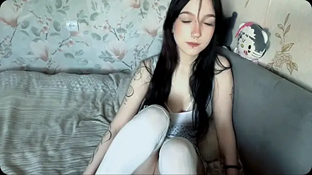 Snapshot of NastiLuxe chatting on 3, 5, 2026 NastiLuxe online show from 3, 5, 2026