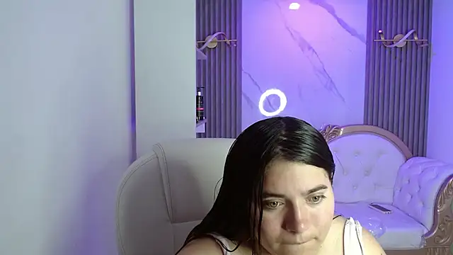 Laurha  online show from 1, 6, 2026