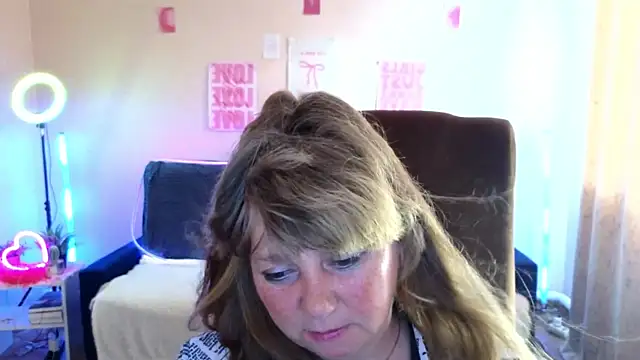 Snapshot of Melania_Cook chatting on 14, 6, 2026 Melania Cook online show from 14, 6, 2026