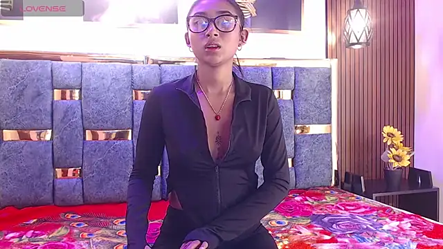 Mia konor06 online show from 28, 5, 2026